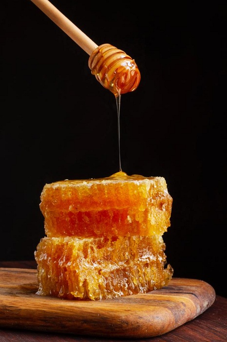 ما هي القيمة الغذائيّة للعسل؟